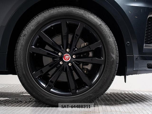 Jaguar E-PACE 2022-02 8769130-6