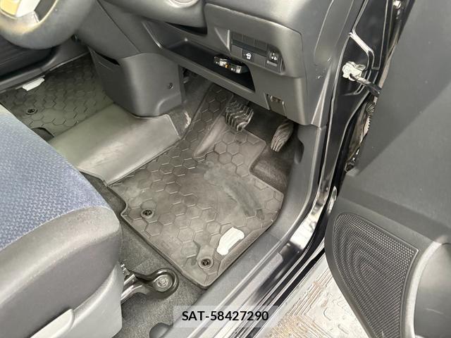 Mitsubishi EK X 2020-01 8768891-11