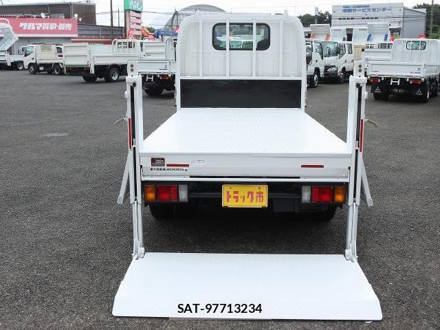 Isuzu ELF TRUCK 2020-07 8769694-18