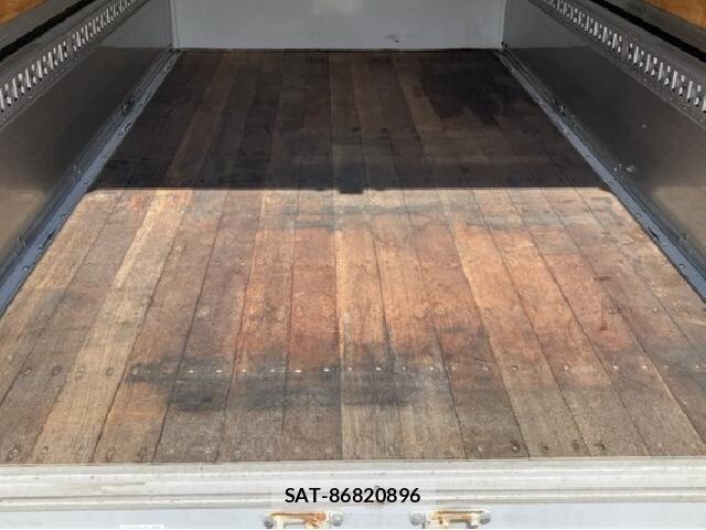 Isuzu ELF TRUCK 2013 8770205-17