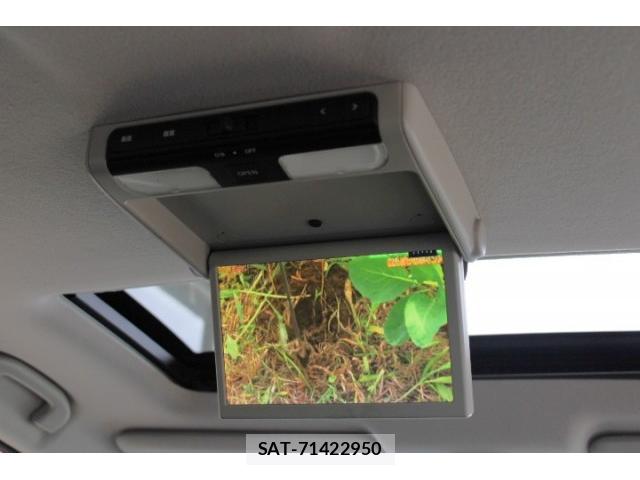 Nissan ELGRAND 2010-09 8769693-7