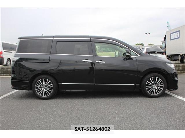 Nissan ELGRAND 2021-08 8769763-10
