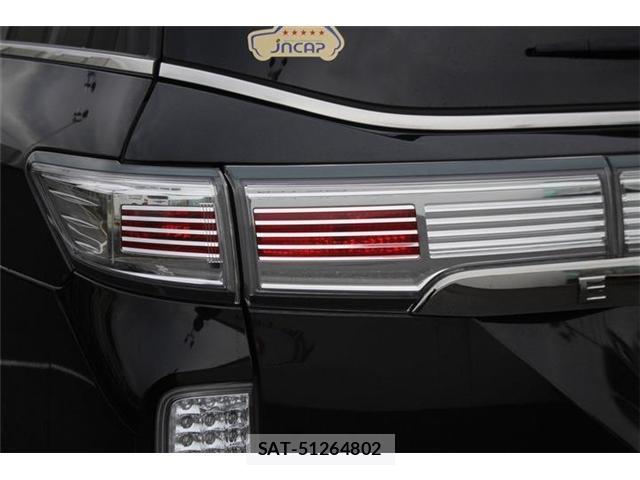 Nissan ELGRAND 2021-08 8769763-13