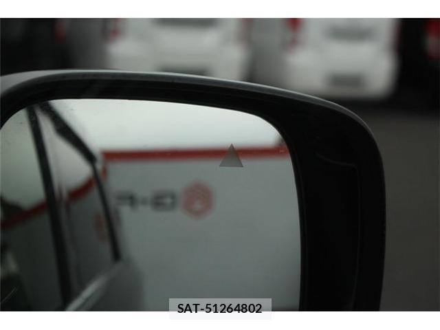 Nissan ELGRAND 2021-08 8769763-15