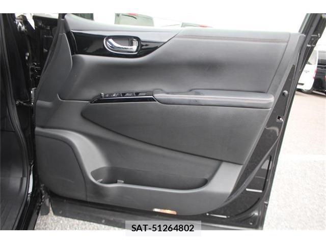 Nissan ELGRAND 2021-08 8769763-17