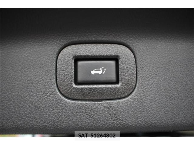 Nissan ELGRAND 2021-08 8769763-4