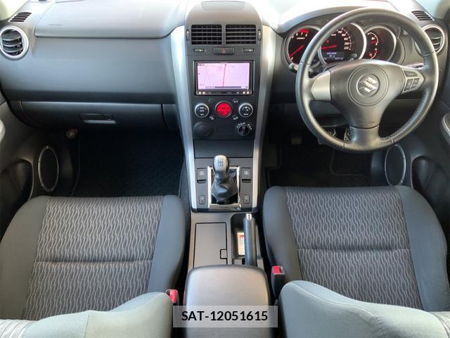 Suzuki ESCUDO 2013-07 8769088-13