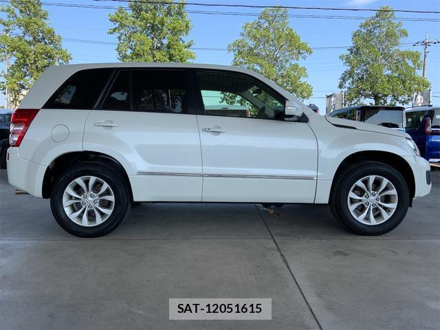 Suzuki ESCUDO 2013-07 8769088-3