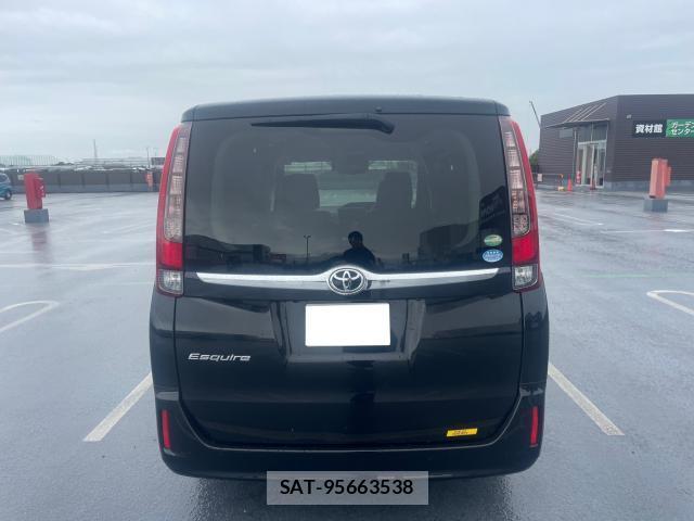 Toyota ESQUIRE 2015-10 8768843-3