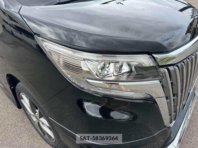 Toyota ESQUIRE 2019-06 8769300-10