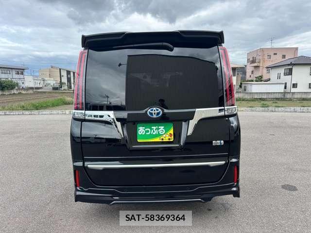 Toyota ESQUIRE 2019-06 8769300-6