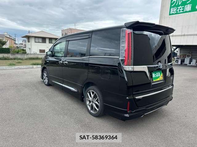 Toyota ESQUIRE 2019-06 8769300-7