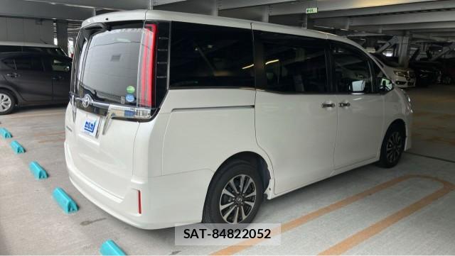 Toyota ESQUIRE 2018-08 8769606-12