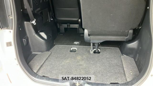 Toyota ESQUIRE 2018-08 8769606-17