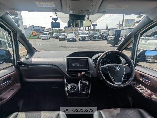 Toyota ESQUIRE 2016-09 8769634-2