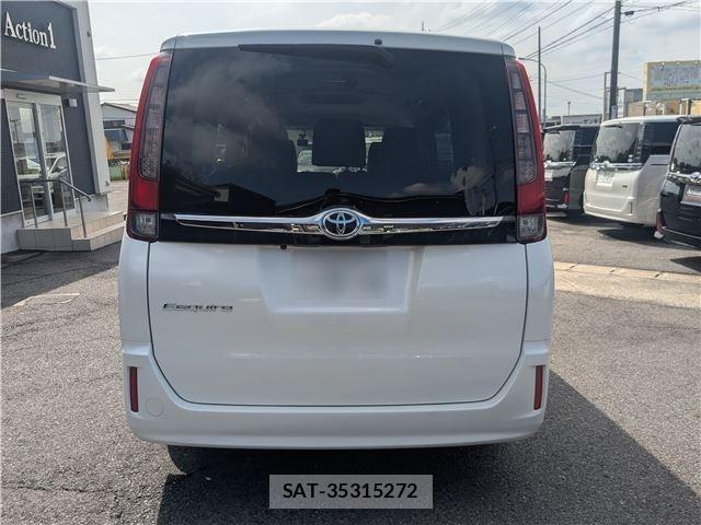 Toyota ESQUIRE 2016-09 8769634-5