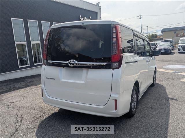 Toyota ESQUIRE 2016-09 8769634-6