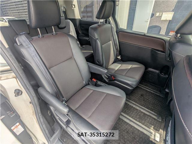 Toyota ESQUIRE 2016-09 8769634-9