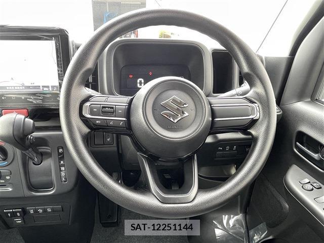Suzuki EVERY 2026-09 8768682-12