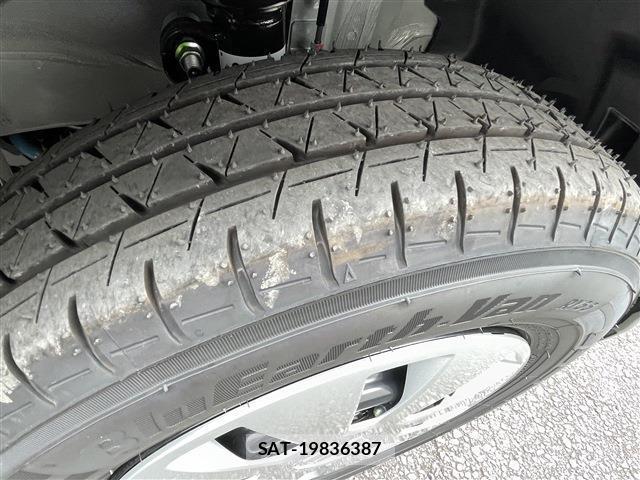 Suzuki EVERY 2026-09 8768683-15
