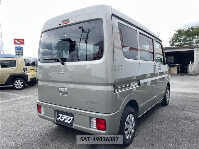 Suzuki EVERY 2026-09 8768683-8