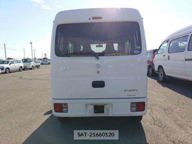 Suzuki EVERY 2018-08 8768990-3