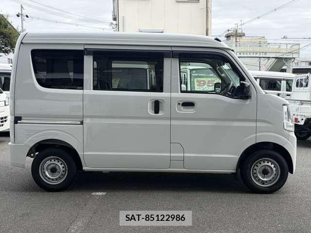 Suzuki EVERY 2021-08 8769556-11