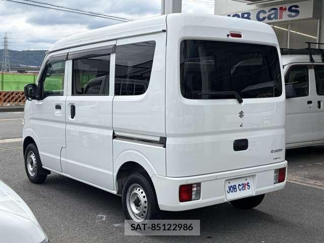 Suzuki EVERY 2021-08 8769556-14