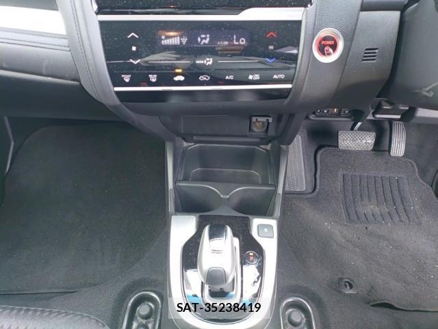 Honda FIT 2019-09 8768932-11