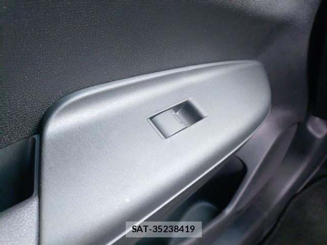 Honda FIT 2019-09 8768932-12