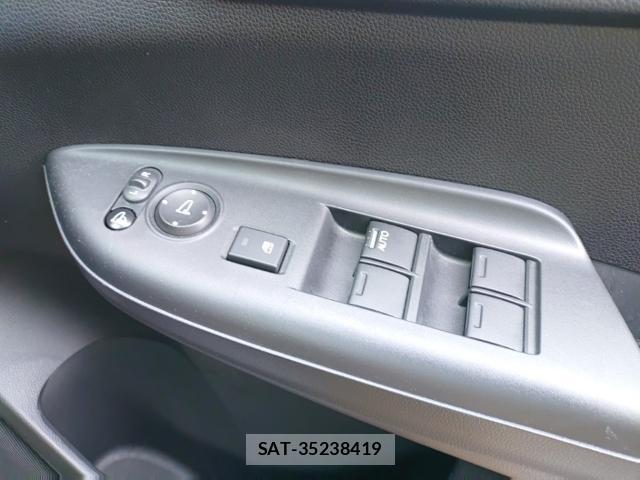 Honda FIT 2019-09 8768932-13