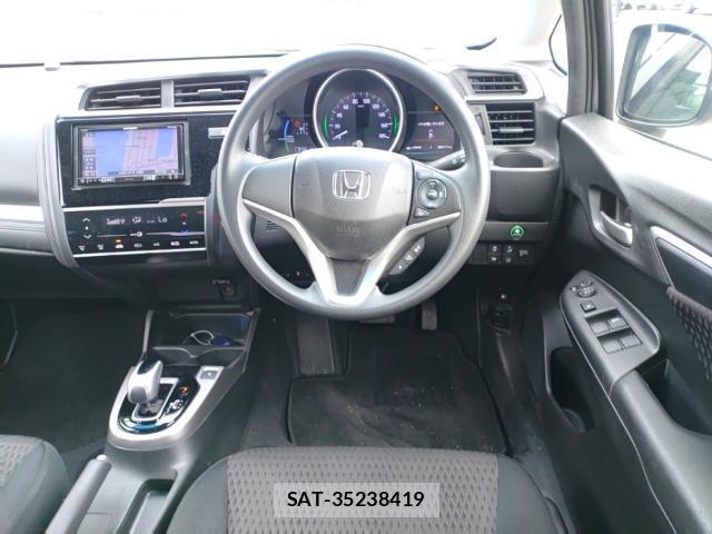 Honda FIT 2019-09 8768932-2