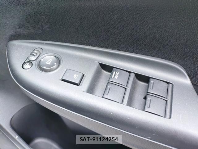 Honda FIT 2015-08 8768935-13