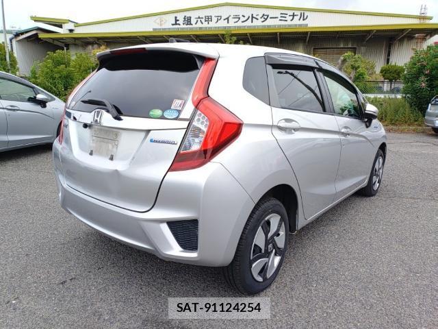 Honda FIT 2015-08 8768935-4