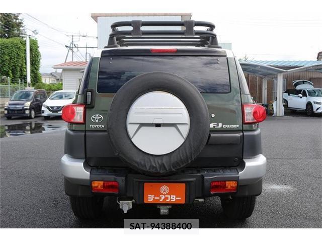 Toyota FJ CRUISER 2014-03 8769025-9