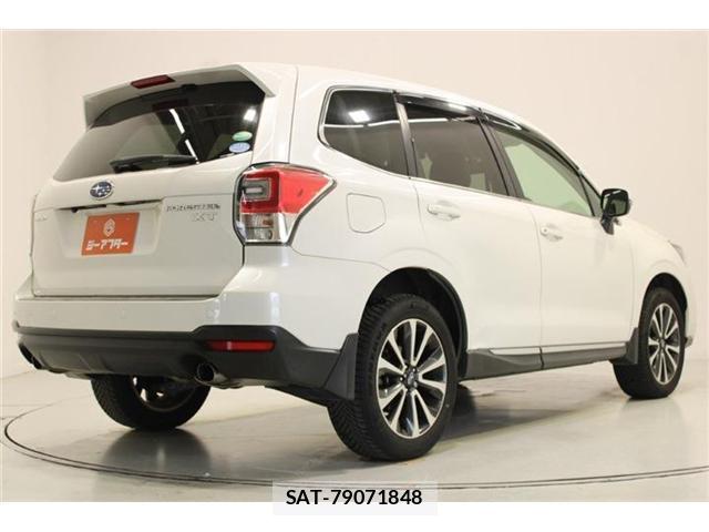 Subaru FORESTER 2017-02 8768762-11