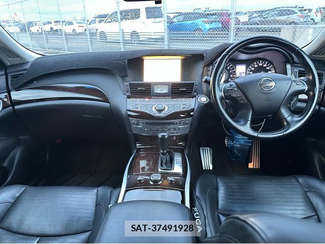 Nissan FUGA 2011-11 8769368-2