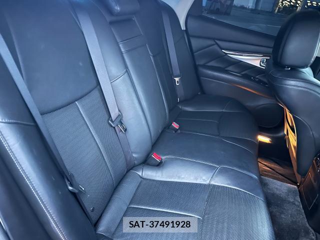 Nissan FUGA 2011-11 8769368-6