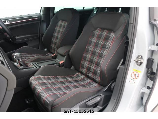 VolksWagen GOLF GTI 2018-03 8768704-10