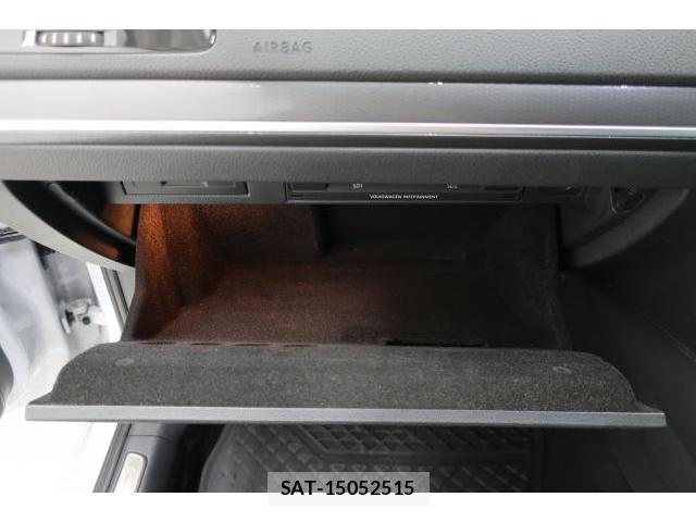 VolksWagen GOLF GTI 2018-03 8768704-12