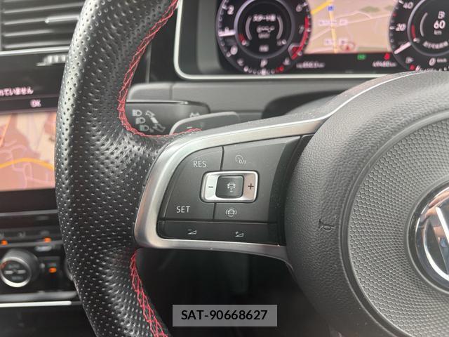 VolksWagen GOLF GTI 2020-02 8769968-3