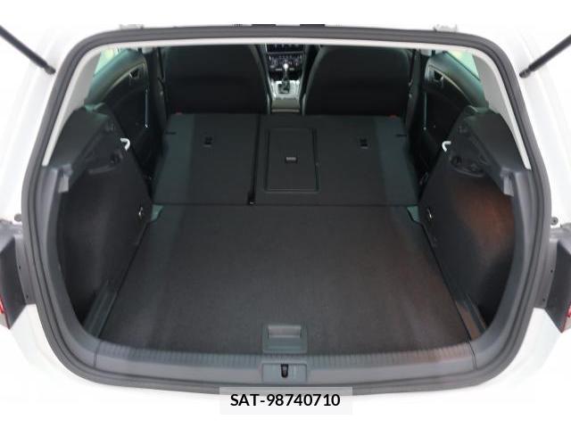 VolksWagen GOLF 2019-08 8768699-13