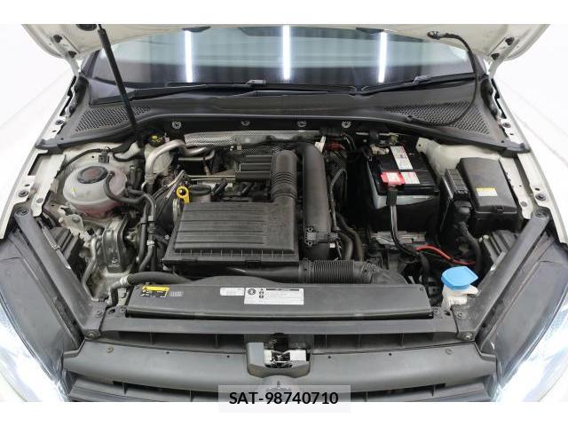 VolksWagen GOLF 2019-08 8768699-15
