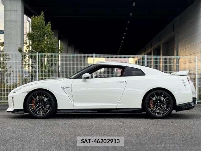 Nissan GT-R 2019-08 8770207-5