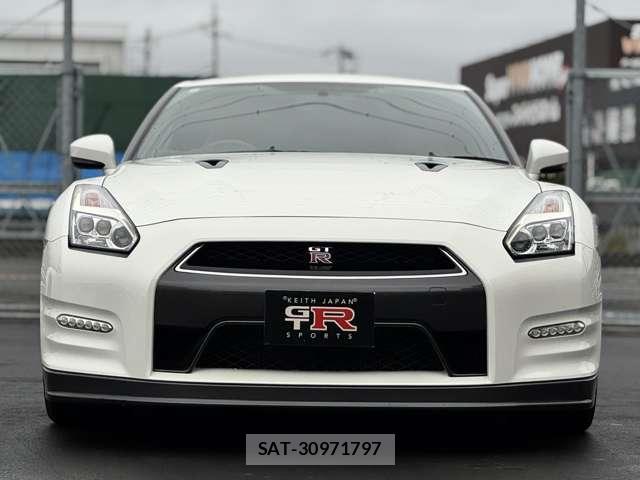 Nissan GT-R 2015-06 8770209-1
