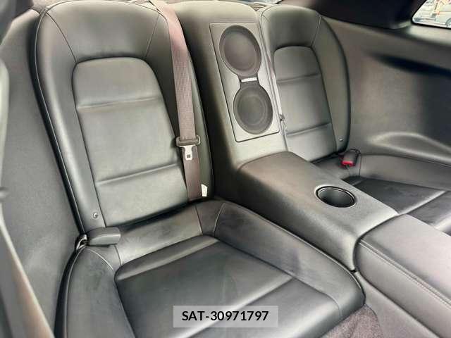 Nissan GT-R 2015-06 8770209-14