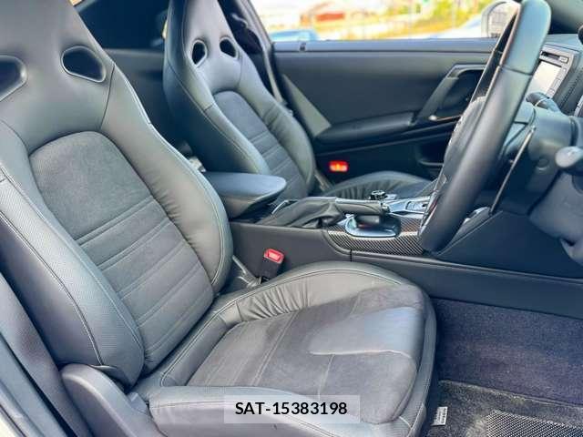 Nissan GT-R 2025-04 8770210-10