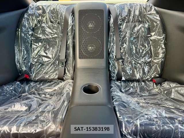 Nissan GT-R 2025-04 8770210-12