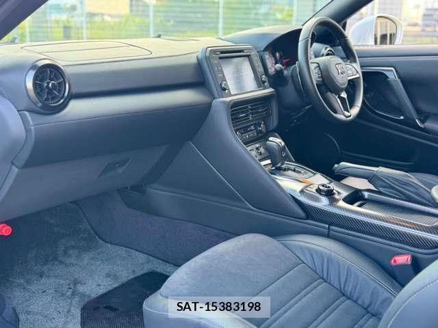 Nissan GT-R 2025-04 8770210-14
