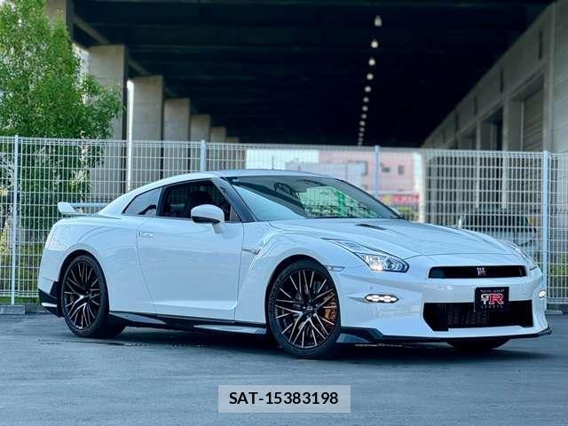 Nissan GT-R 2025-04 8770210-5